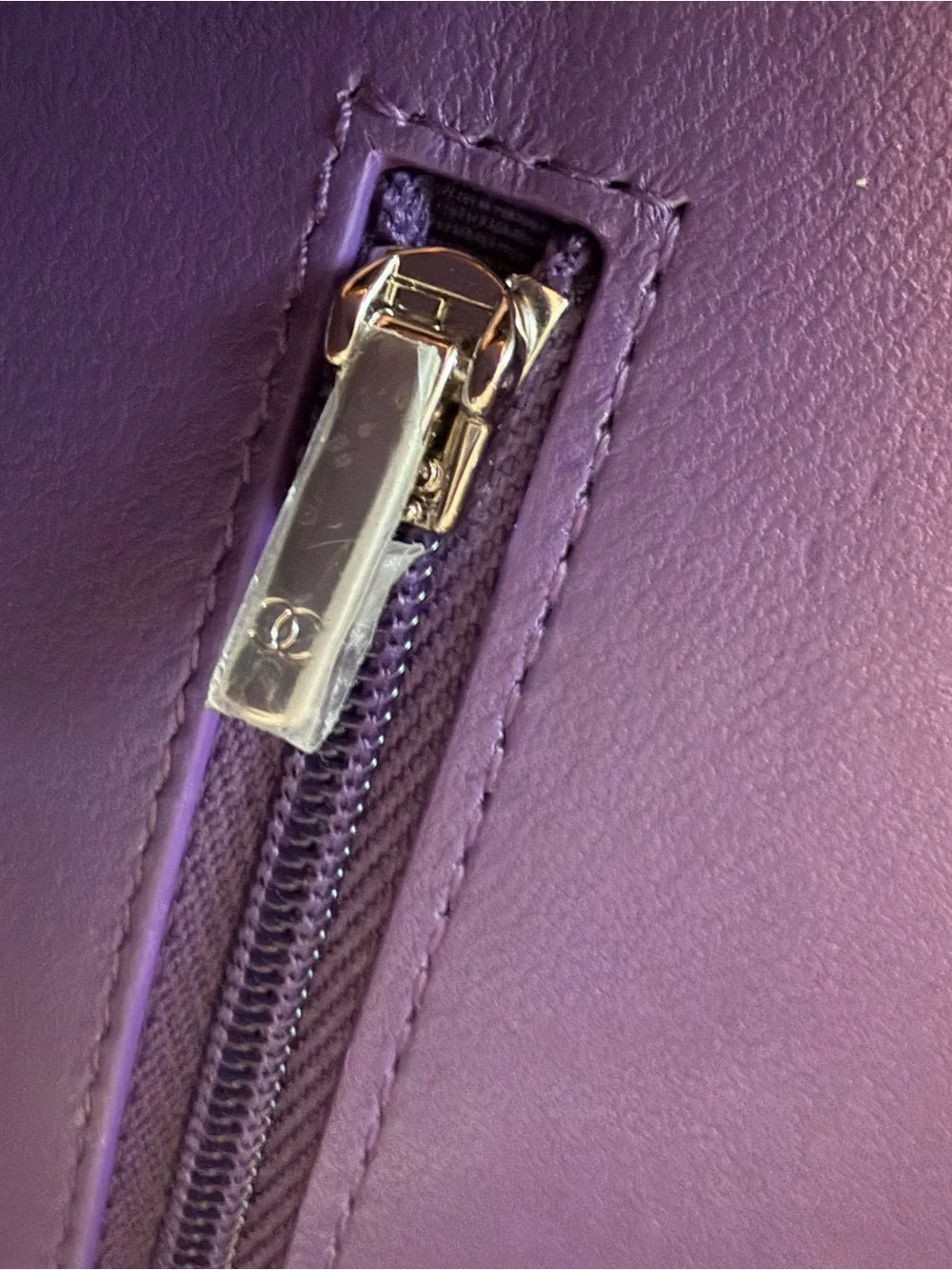 CHANEL Quilted Lambskin Crystal Star Collection Wallet on Chain